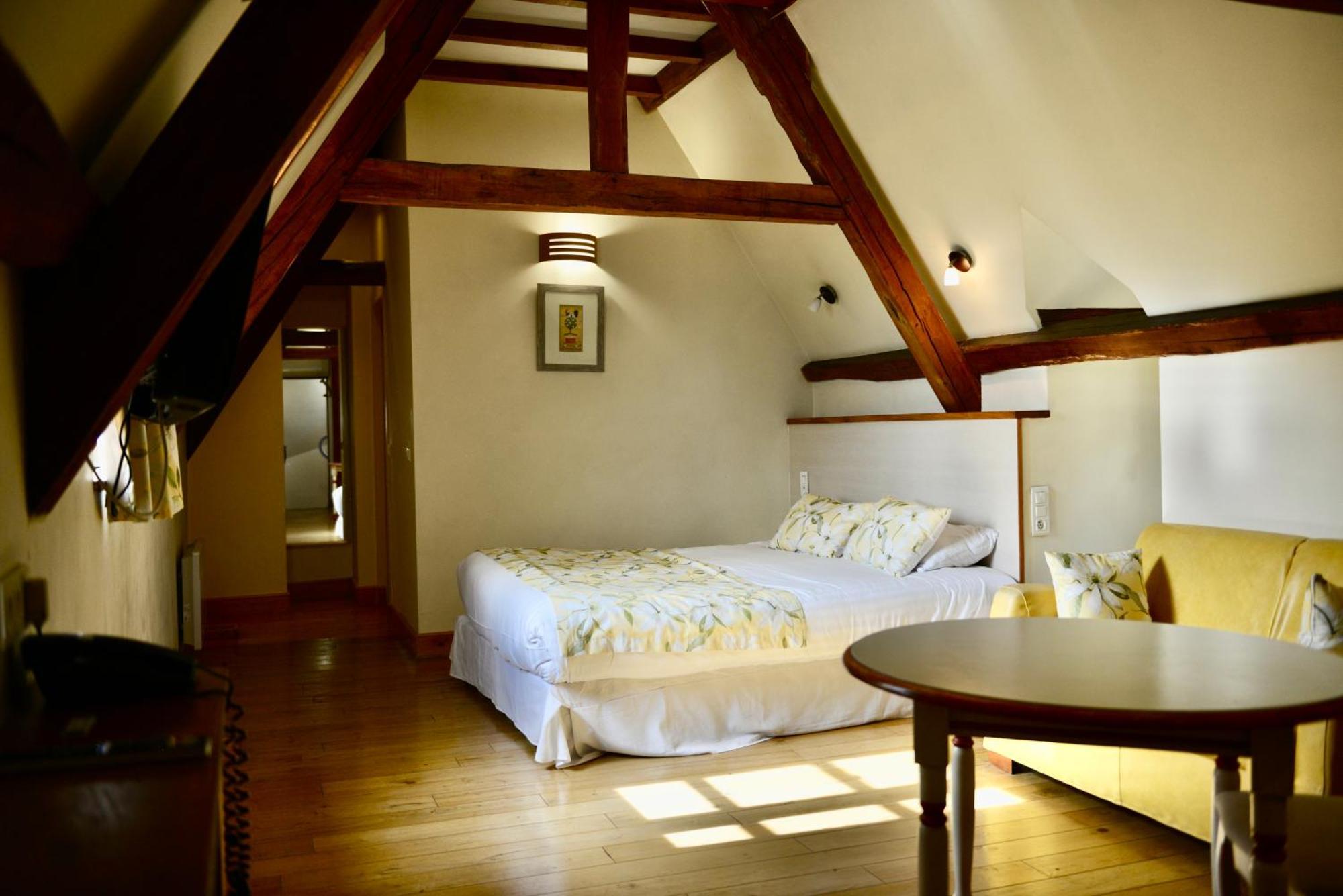 La Villa Des Consuls - Gite De Tourisme De Charme Sarlat Habitación foto
